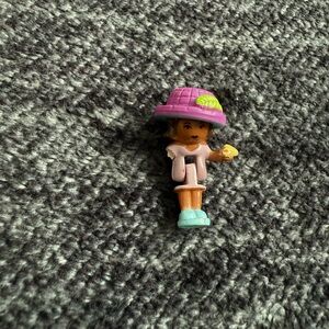 1993 Vintage Polly Pocket Blue Bird Doll with Purple Hat and Blue Shoes